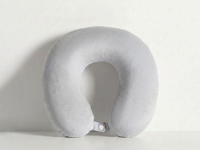 Подушка Basic из микрофибры с эффектом памяти U-shape, серый
